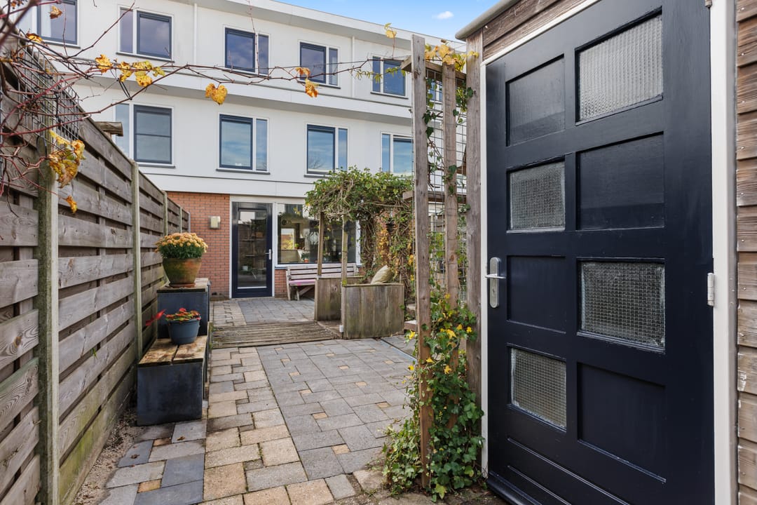 Photo 46 of Watertor 16