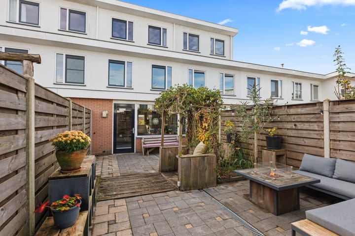 Photo 48 of Watertor 16