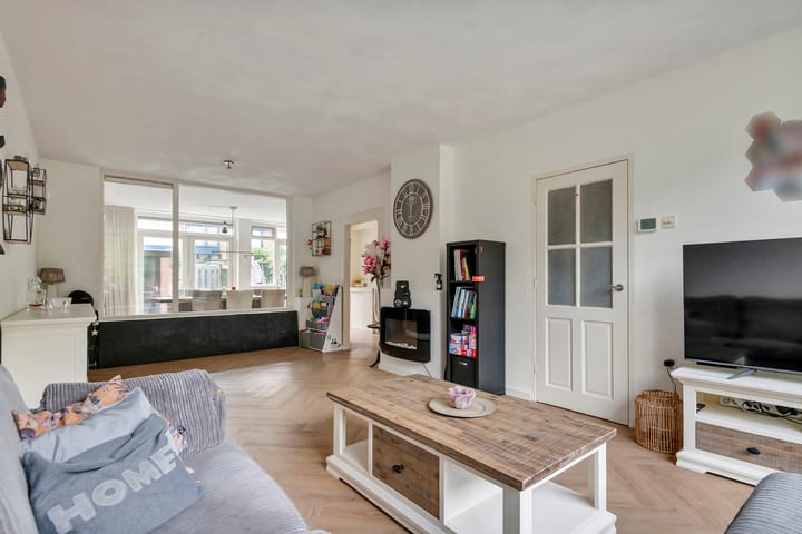 Photo 11 of Bartokstraat 17