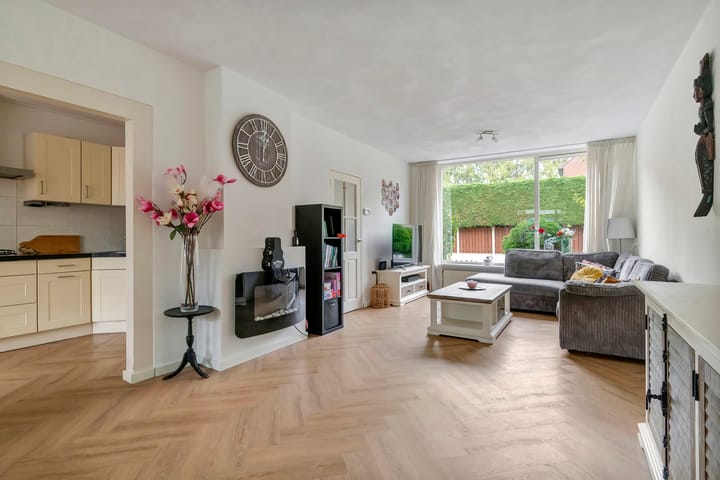 Photo 12 of Bartokstraat 17