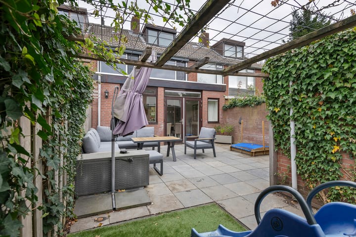 Photo 36 of Bartokstraat 17