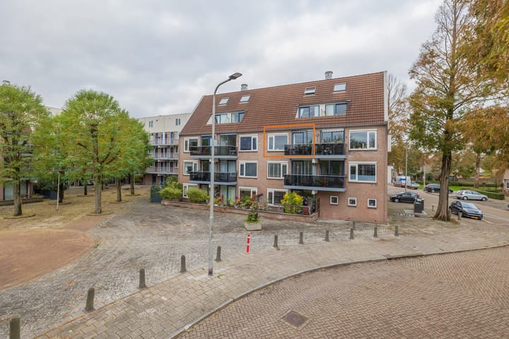 Photo 4 of Arthur van Schendelplein 33