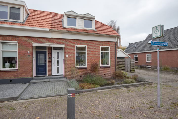 Photo 7 of Esbörgstraat 30