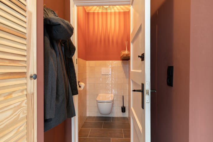 Photo 9 of Esbörgstraat 30