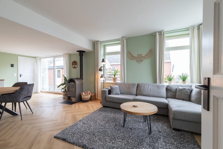 Photo 10 of Esbörgstraat 30