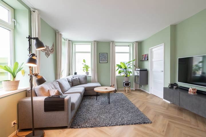 Photo 12 of Esbörgstraat 30