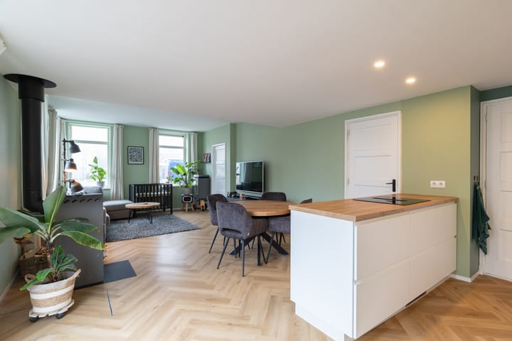 Photo 14 of Esbörgstraat 30