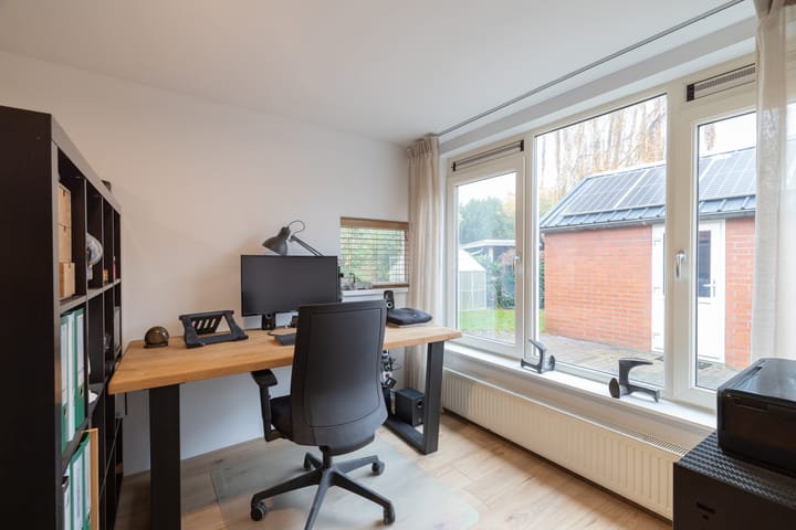 Photo 22 of Esbörgstraat 30