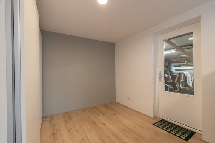 Photo 23 of Esbörgstraat 30