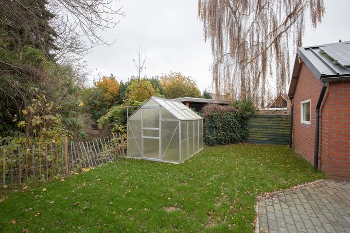 Photo 39 of Esbörgstraat 30