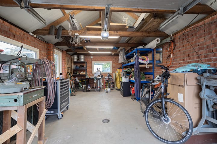 Photo 43 of Esbörgstraat 30