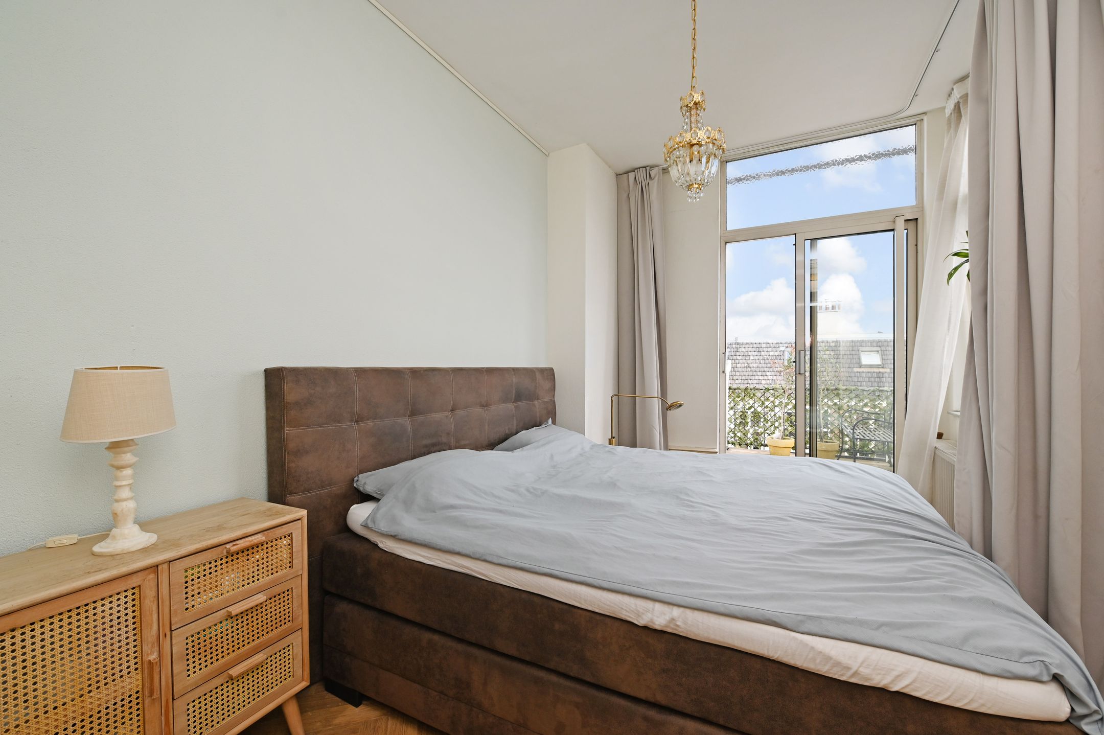 Foto 30 van Valkenboskade 247