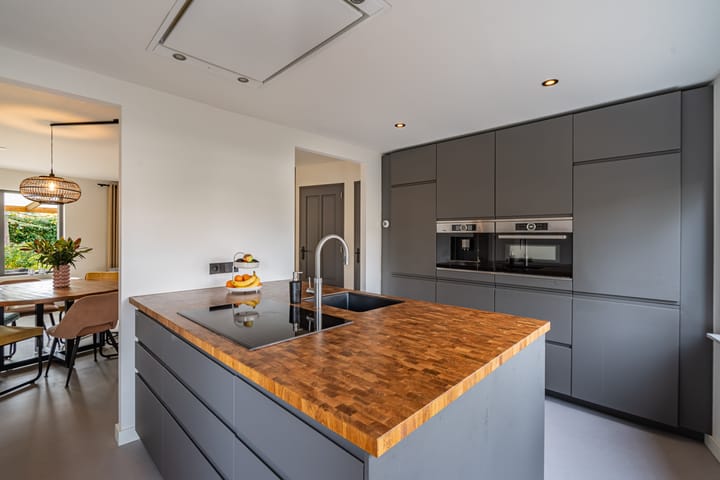 Photo 6 of Valeriaan 11