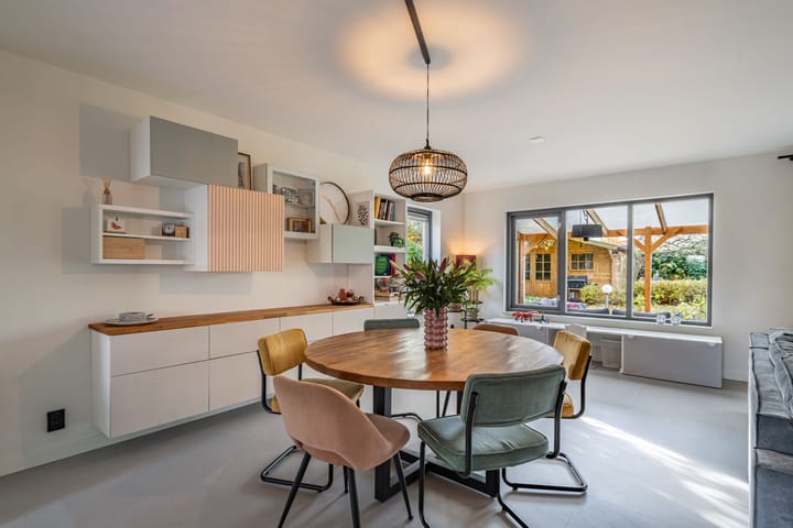 Photo 22 of Valeriaan 11