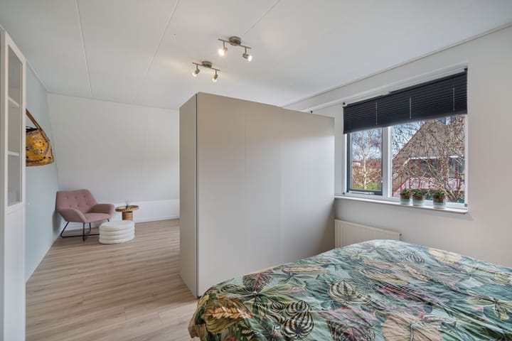 Photo 39 of Valeriaan 11