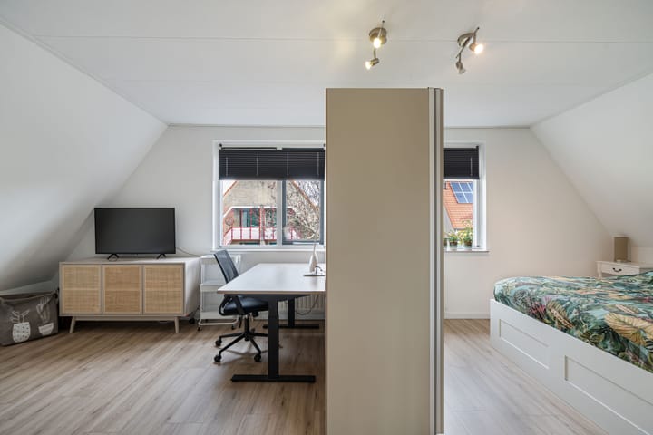 Photo 40 of Valeriaan 11