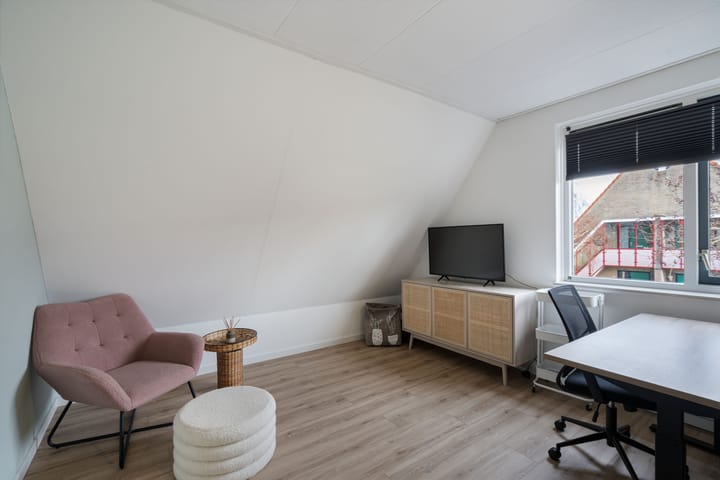 Photo 41 of Valeriaan 11