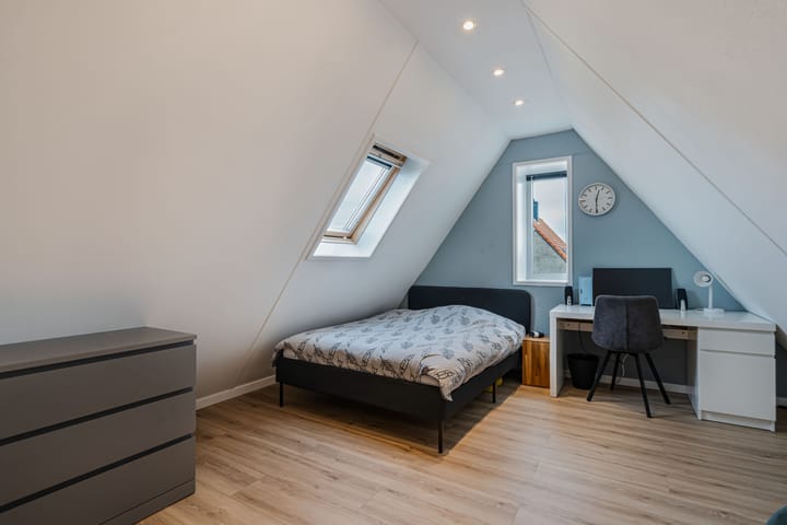 Photo 53 of Valeriaan 11