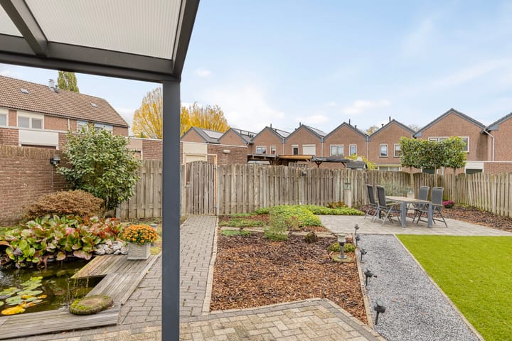 Photo 26 of Klaproosstraat 74