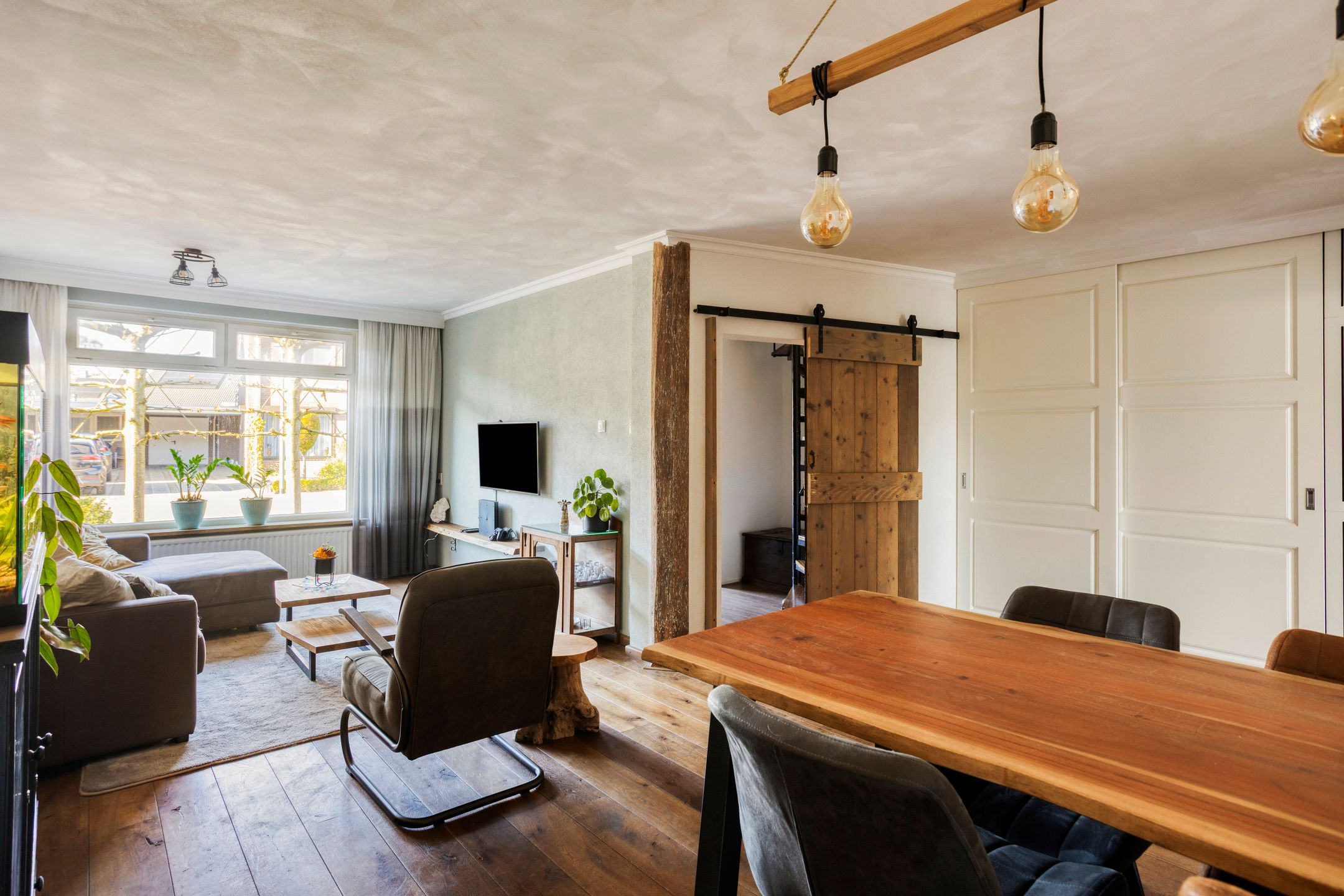 Foto 15 van Castelostraat 5