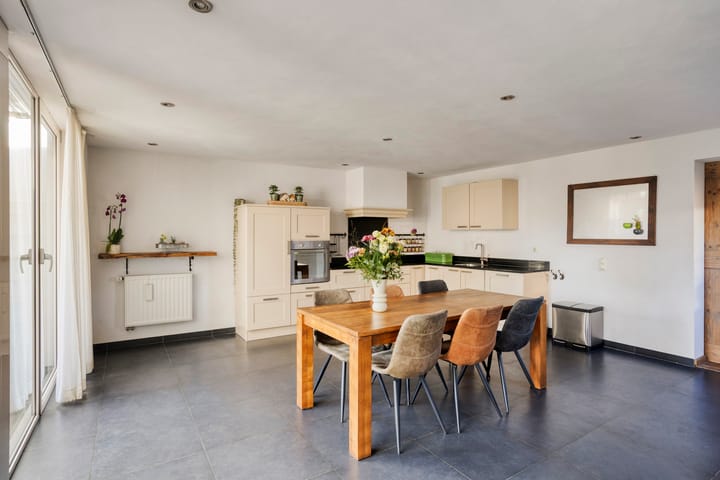 Foto 19 van Castelostraat 5