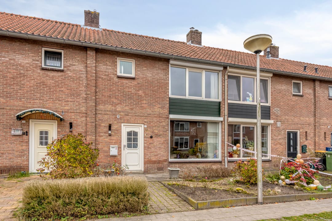 Photo 1 of Leeuwerikstraat 34