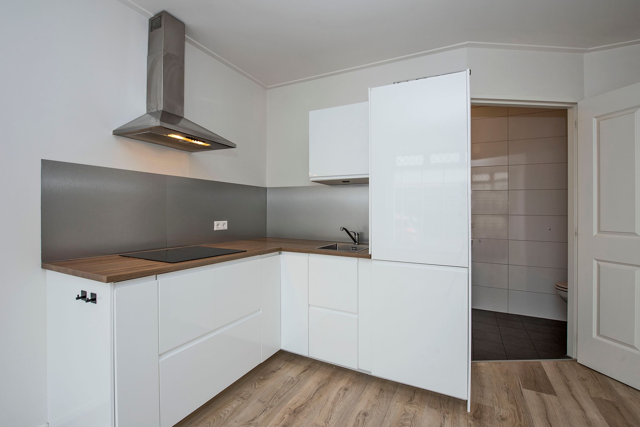 Photo 12 of Hofstraat 16