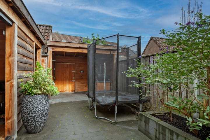 Foto 16 van Prauw 32