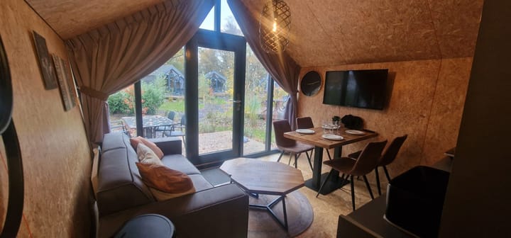 Foto 2 van Oude Benderseweg 11-418