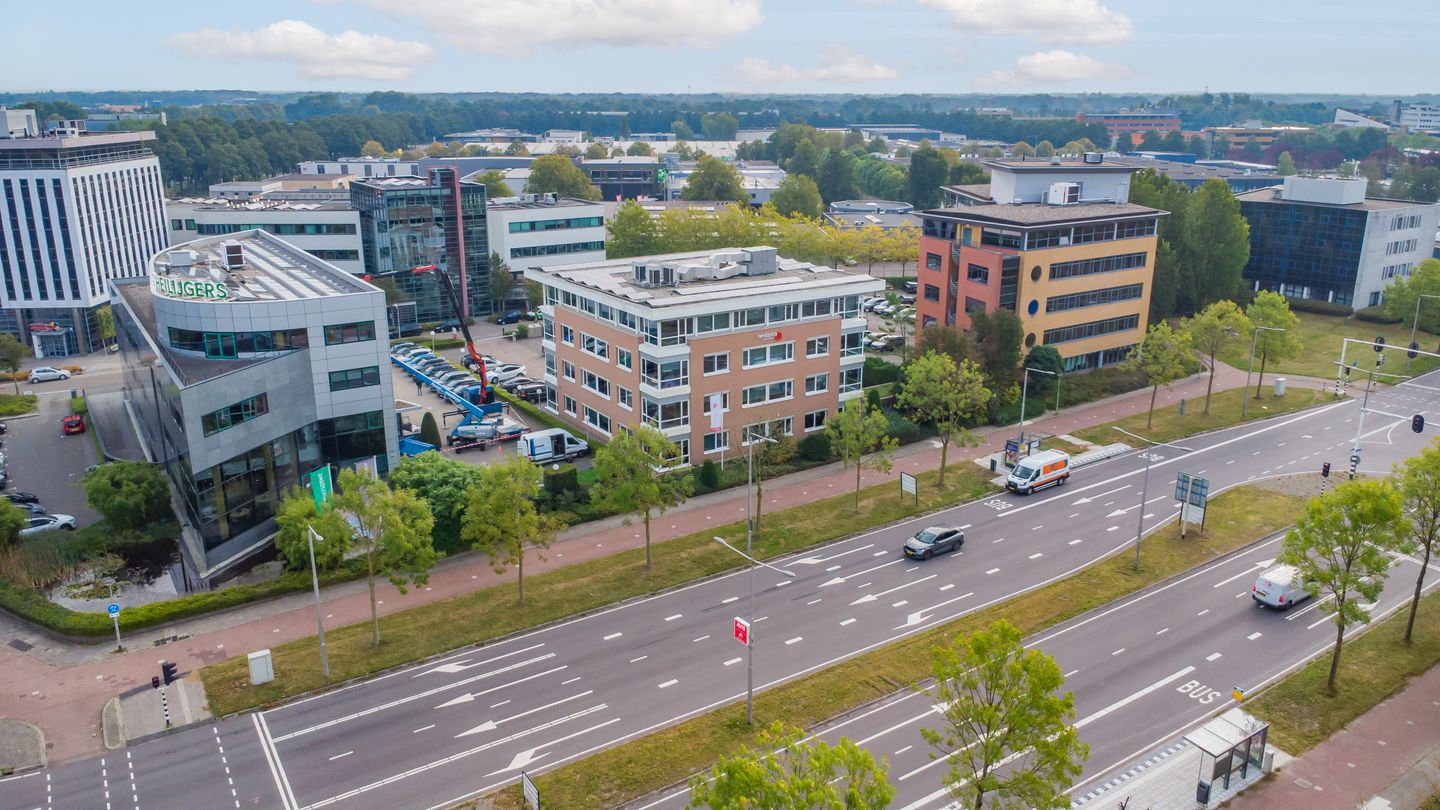 Bekijk foto 1 van Displayweg 4