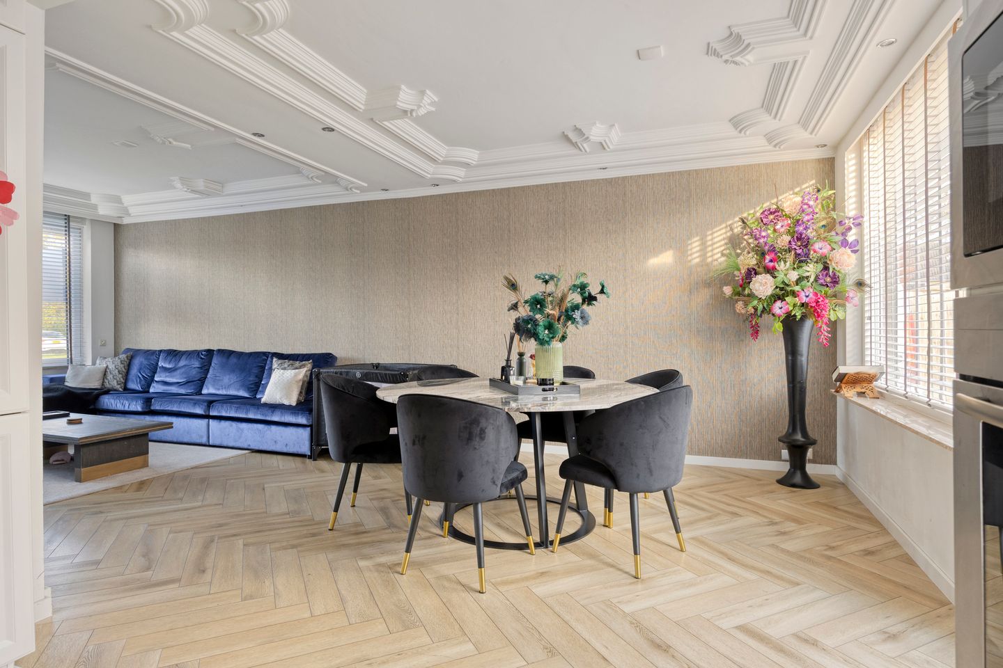 Photo 5 of Tongerenstraat 1