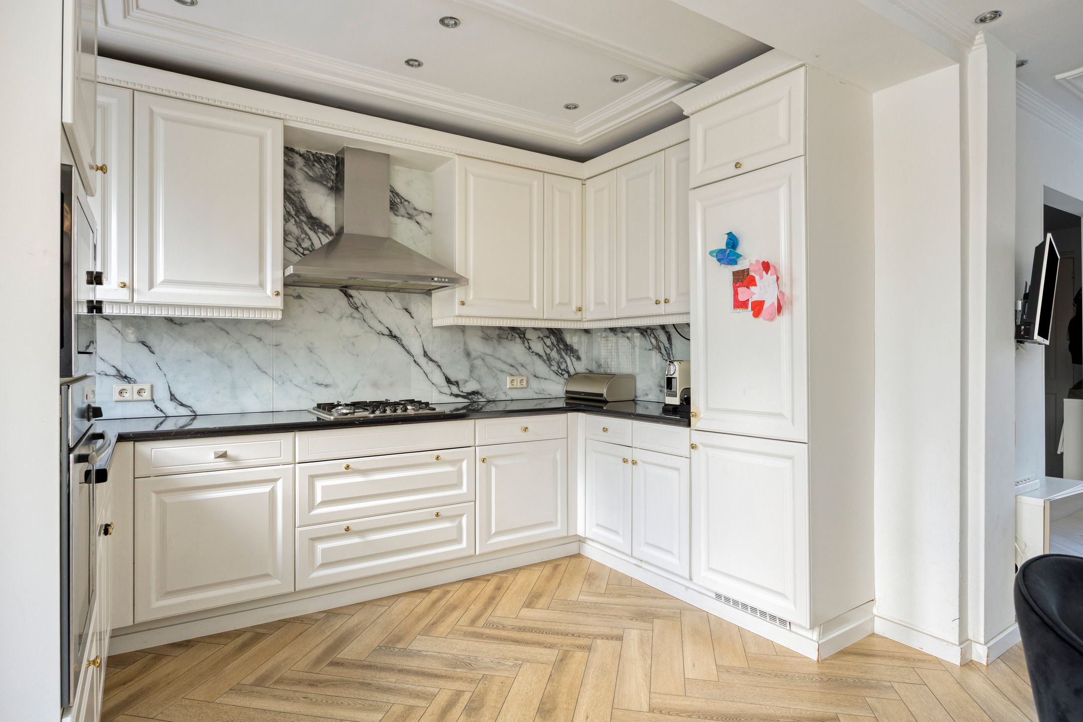 Photo 6 of Tongerenstraat 1