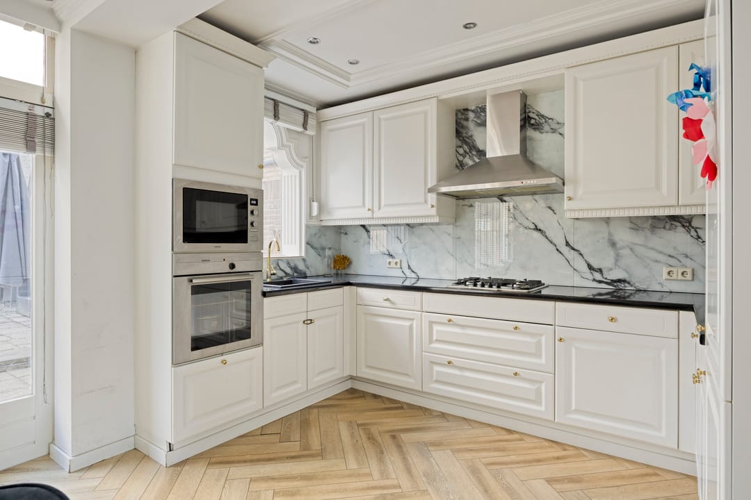 Photo 7 of Tongerenstraat 1