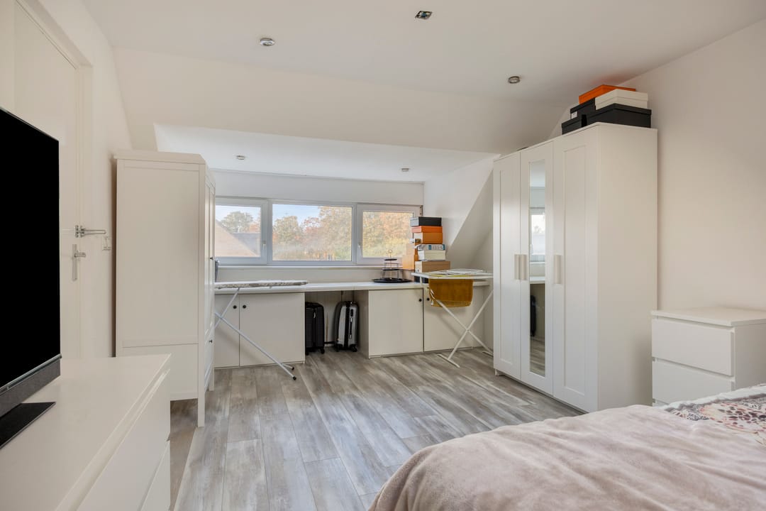 Photo 16 of Tongerenstraat 1