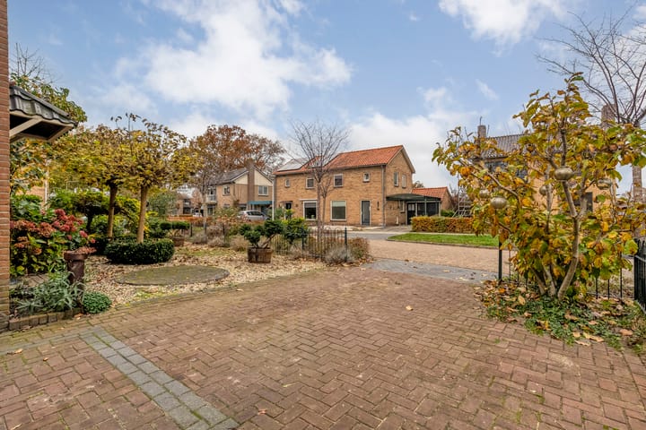 Photo 43 of Burgemeester Nijsinghweg 22