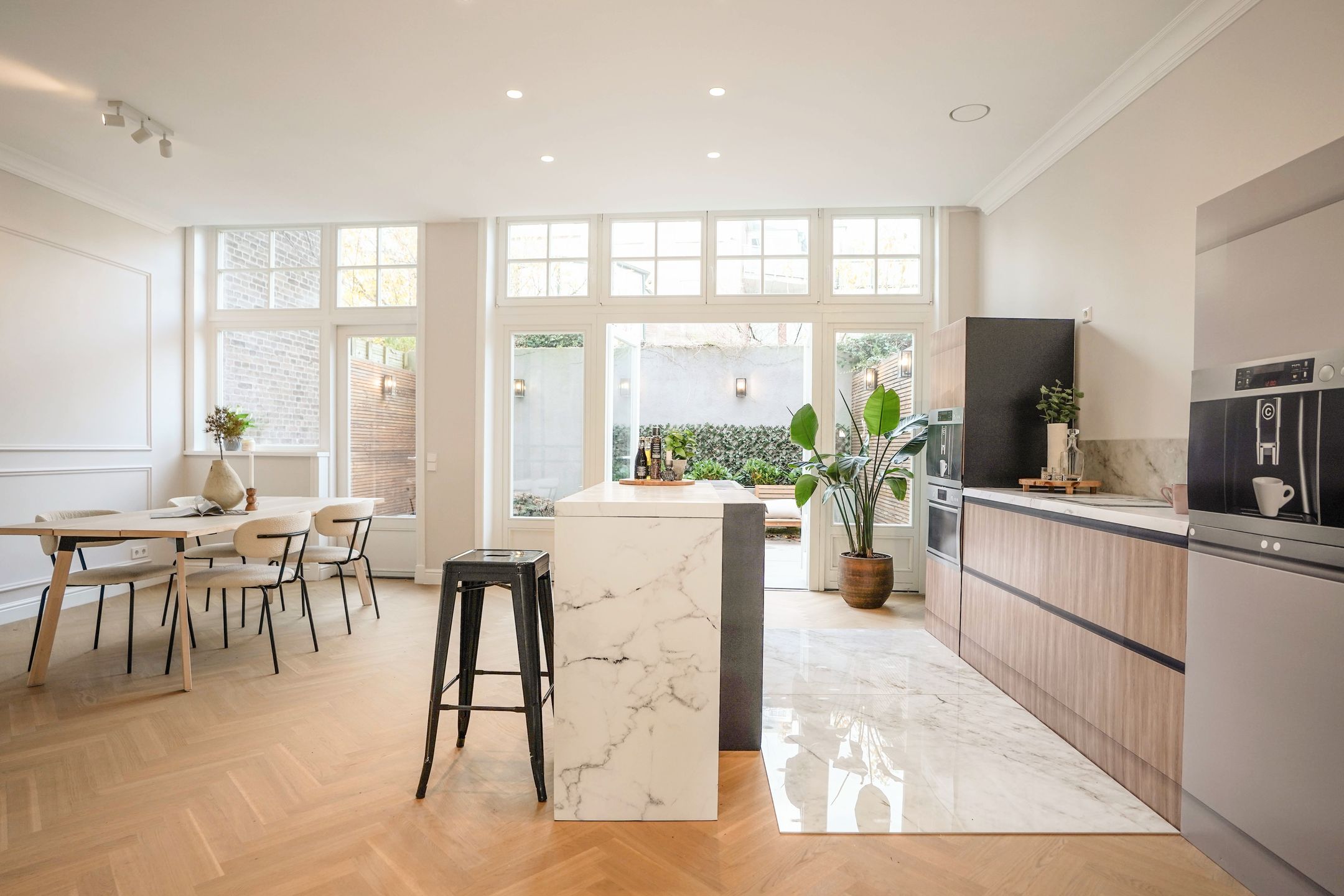 Foto 15 van Van Boetzelaerlaan 310