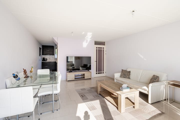 Foto 12 van Buñuellaan 117