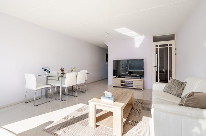 Foto 11 van Buñuellaan 117