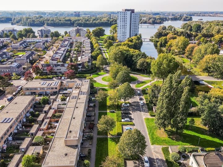 Foto 43 van Buñuellaan 117