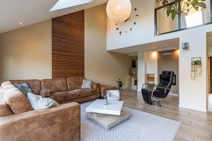 Foto 2 van Van Tuyll van Serooskerkenweg 21