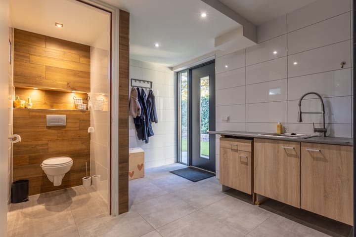 Foto 6 van Van Tuyll van Serooskerkenweg 21