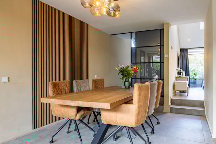 Foto 10 van Van Tuyll van Serooskerkenweg 21