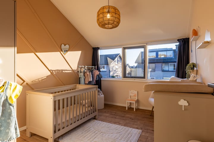 Foto 24 van Van Tuyll van Serooskerkenweg 21