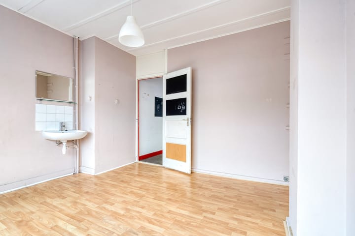 Photo 22 of Nicolaas Ruychaverstraat 46