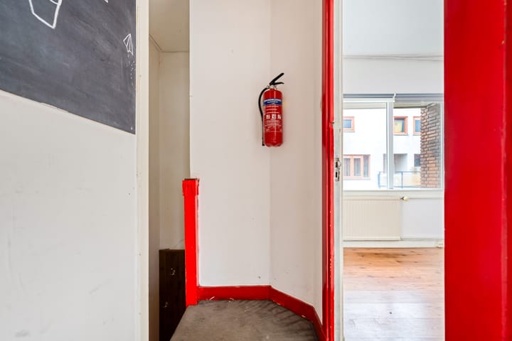 Photo 27 of Nicolaas Ruychaverstraat 46