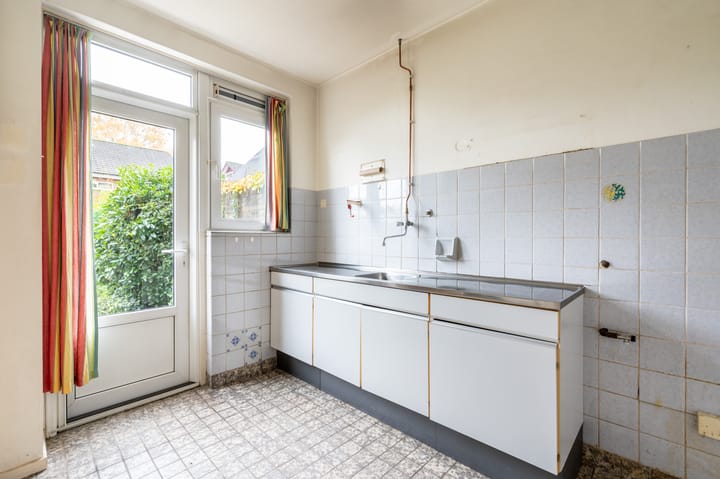 Photo 8 of Motetstraat 12