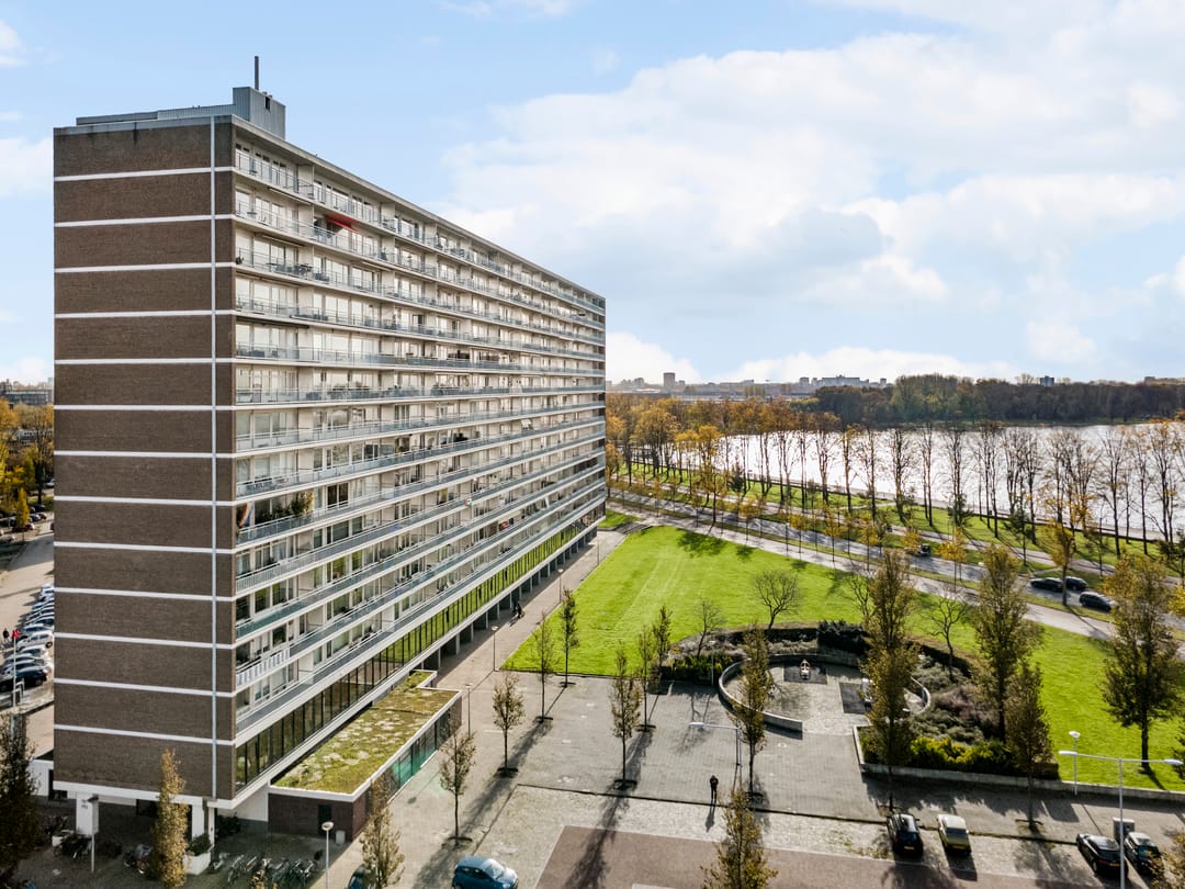 Photo 2 of Burgemeester Hogguerstraat 621