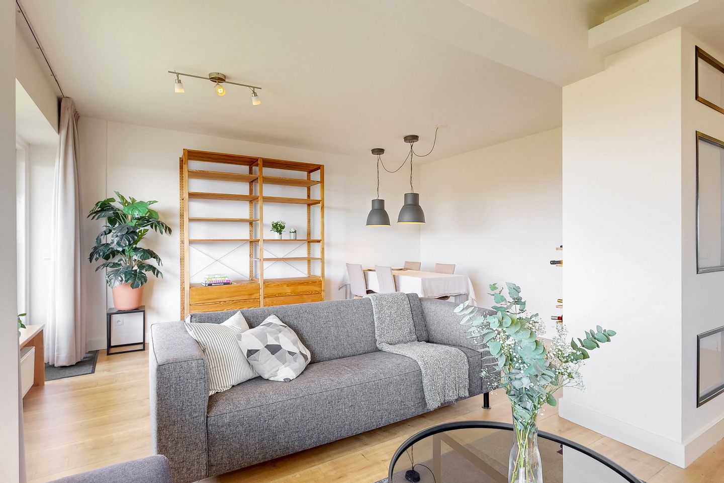 Photo 5 of Burgemeester Hogguerstraat 621