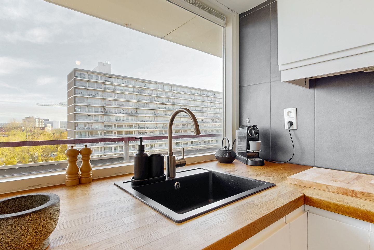 Photo 14 of Burgemeester Hogguerstraat 621