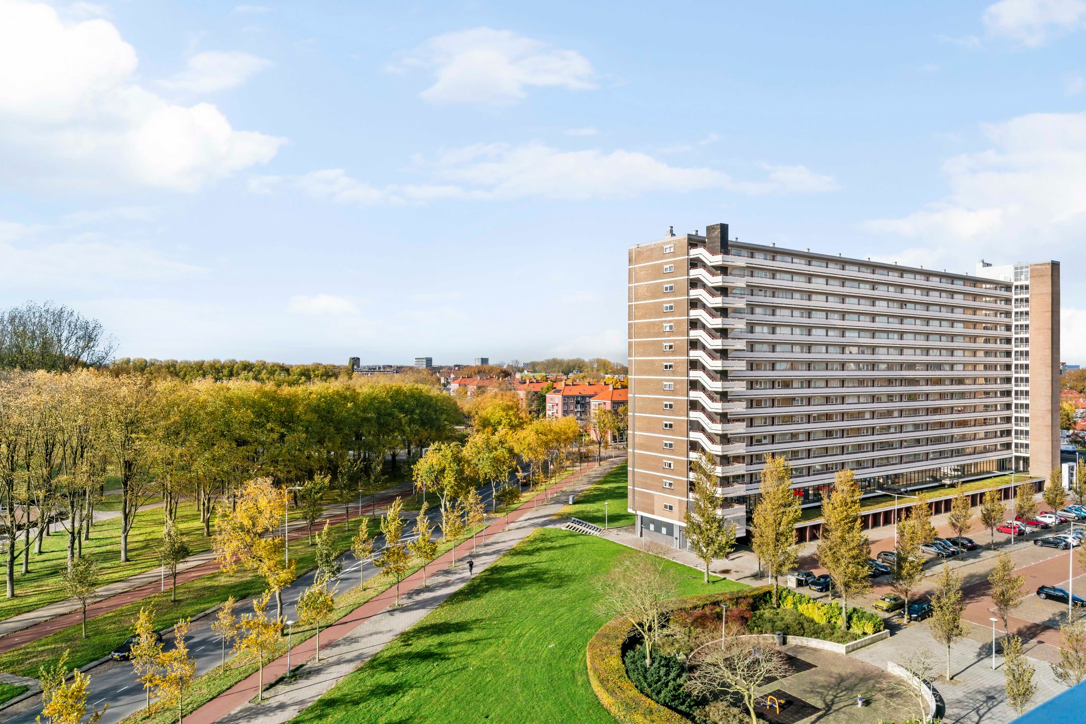 Photo 30 of Burgemeester Hogguerstraat 621